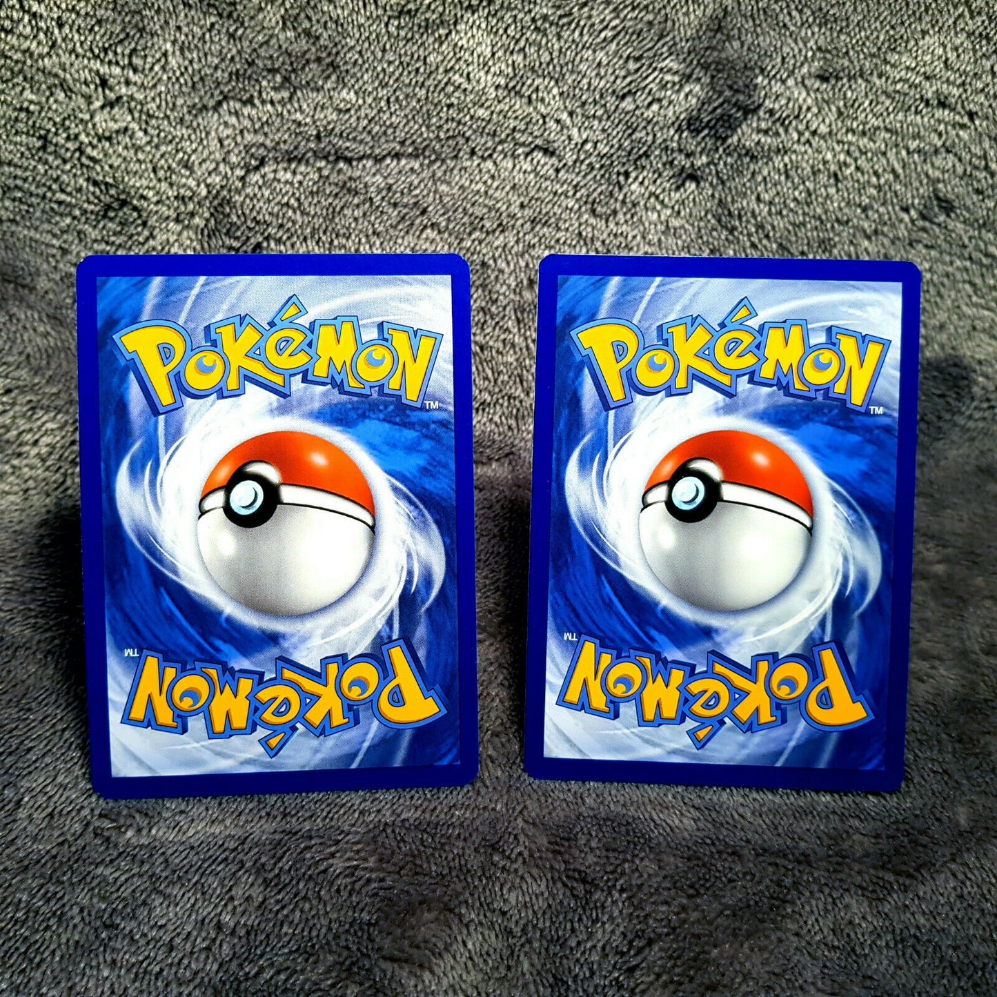 Pokemon - Evoli 48/68 holo & Blitza 23/68 holo - S & M - Hidden Fates - MINT