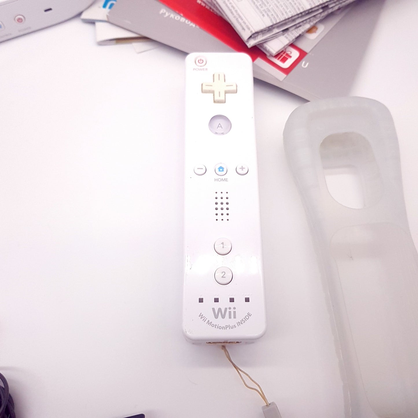 Nintendo Wii U  WiiU Konsole + Wii Party U & Nintendoland Spiele - gebraucht mit OVP