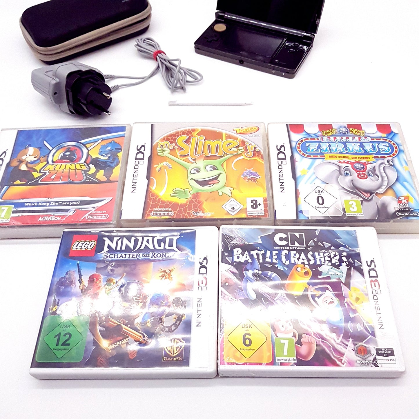 Nintendo 3DS Konsole Kosmos Schwarz - gebraucht - guter Zustand + 5 Spiele