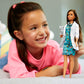 Barbie GJL63 - Brünette Barbie Tierärztin Puppe mit Arztkittel, Kleid und Kätzchen